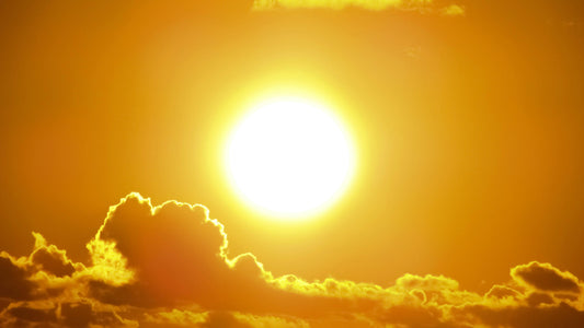 ☀️ Solar Comedones: The Sneaky Summer Skin Concern You Need to Know About